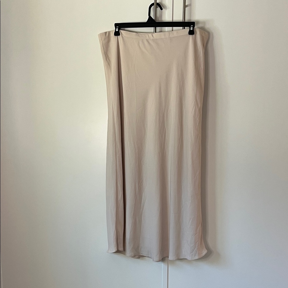 Abercrombie & Fitch Cream Maxi Skirt